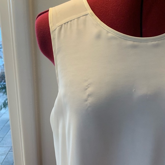 DOUBLE LAYER CREAM TANK TOP - Picture 3 of 10